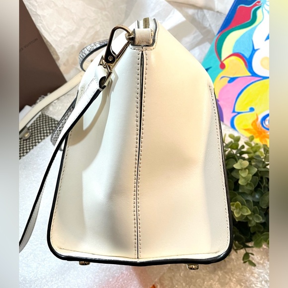 Like New  Genuine Leather white large medium convertible bag satchel - Picture 13 of 16